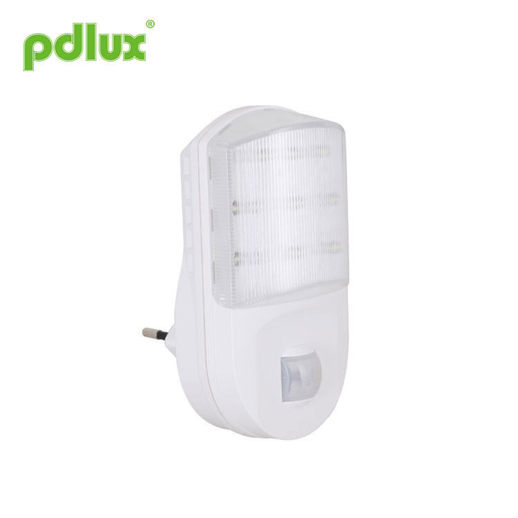 Mini luz nocturna LED para enchufe de pared